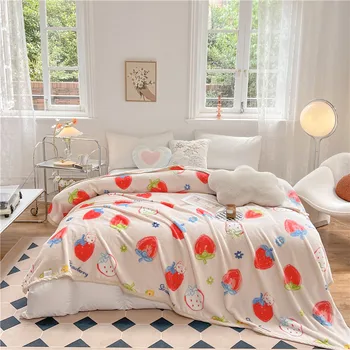 Клубничное Кавайное покрывало, супер мягкие теплые постельные одеяла для дивана, офисного автомобиля, Всесезонное Уютное фланелевое плюшевое одеяло